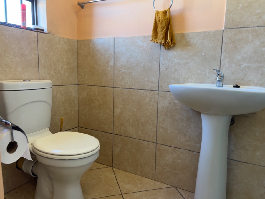 3 Bedroom Property for Sale in Hillcrest Heights Western Cape